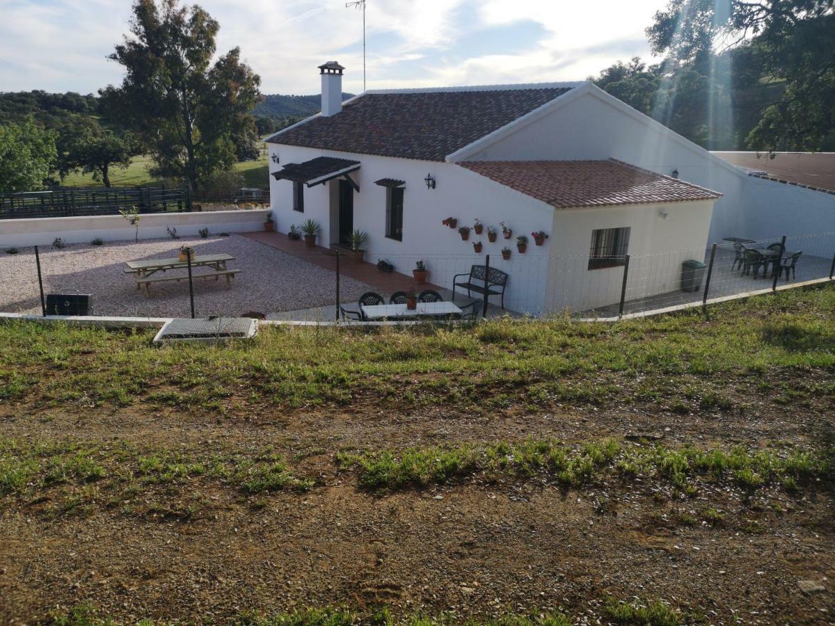 Casa Rural La Dehesilla Касалья-де-ла-Сьєрра Екстер'єр фото